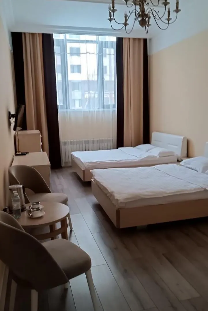 Hotel Park Avenue Αστάνα 2*,