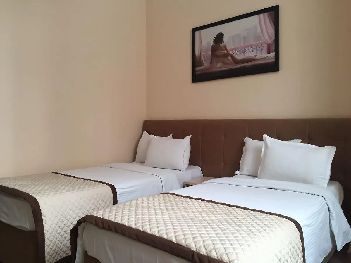Hotel Park Avenue Αστάνα