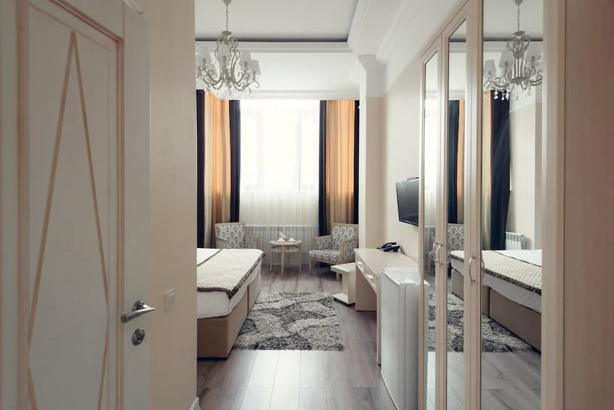 Hotel Park Avenue Αστάνα