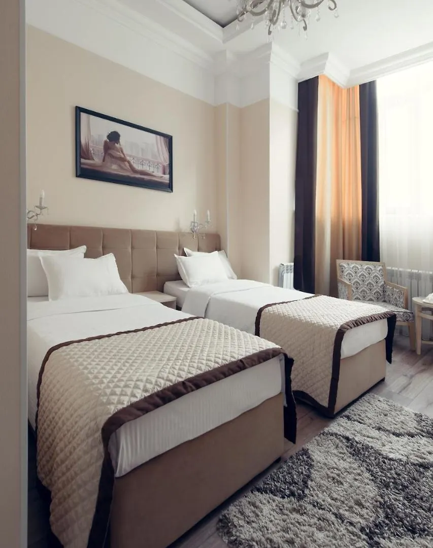 Hotel Park Avenue Αστάνα
